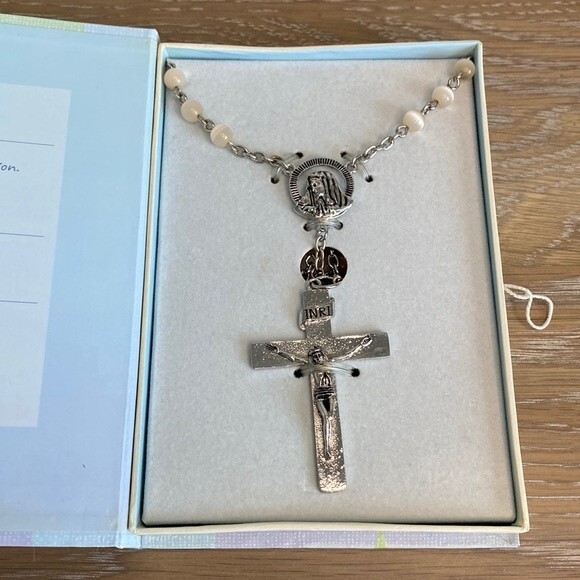 Hallmark My Rosary Gift Set - NWOT - Picture 3 of 9